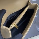 9477D094-54C3-B108-AC18-8CD8EB7DCD86-1.jpg