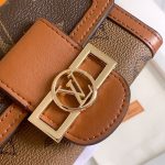 M68725-1.jpg