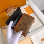 M68725-1.jpg