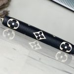 M82338-1.jpg