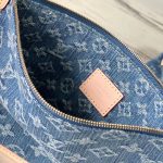 louis-vuitton-carryall-mm-M46855_PM2_Front-view-scaled-2.jpg