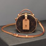 louis-vuitton-mini-boite-chapeau-M83575_PM2_Front-view-scaled-2.jpg