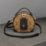 louis-vuitton-mini-boite-chapeau-M68276_PM2_Front-view-1.jpg