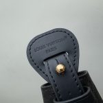 M13044-1.jpg