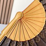 louis-vuitton-lv-fan-M14804_PM1_Worn-view-1.jpg