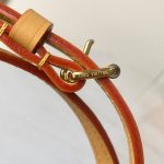 louis-vuitton-lv-fan-M14804_PM1_Worn-view-1.jpg