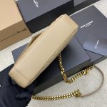 9477D094-54C3-B108-AC18-8CD8EB7DCD86-1.jpg